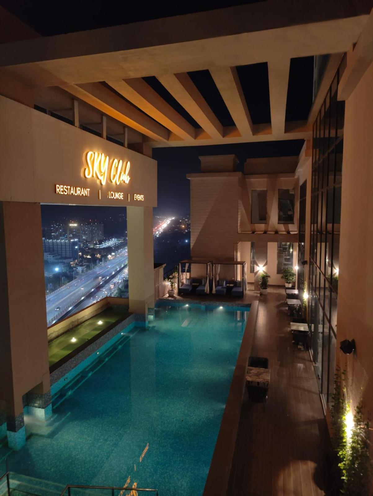 Rhythm Gurugram Hotel & Suites, Sohna Road Gurgaon Eksteriør bilde