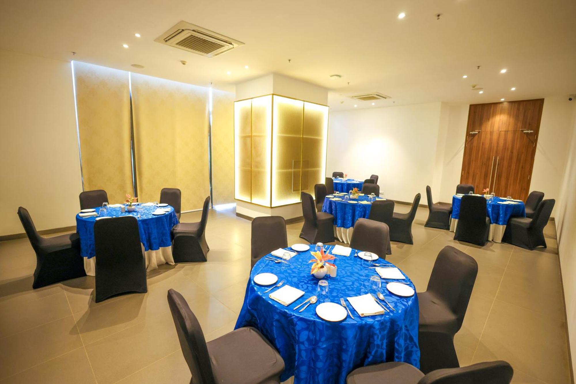 Rhythm Gurugram Hotel & Suites, Sohna Road Gurgaon Eksteriør bilde