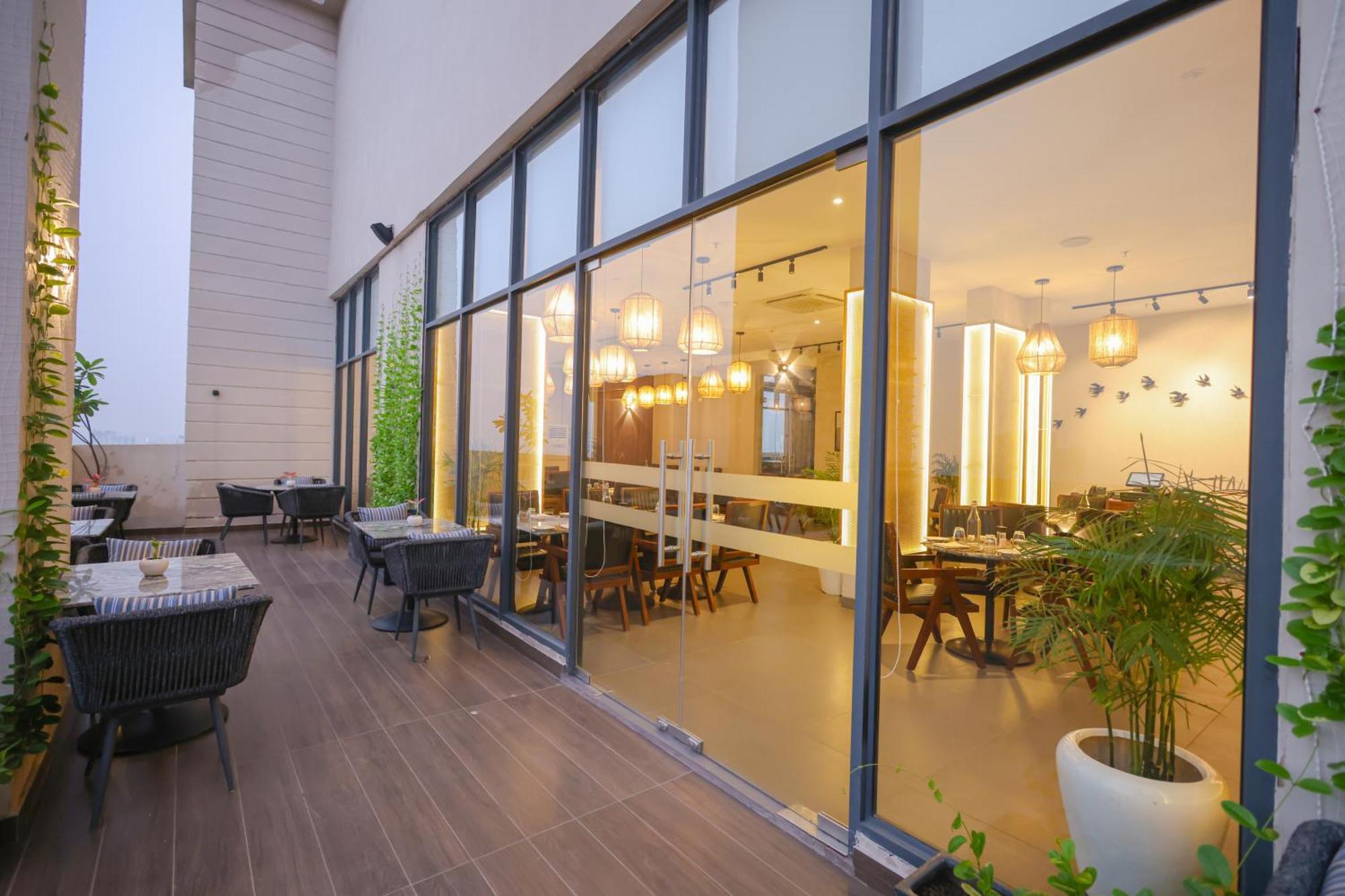 Rhythm Gurugram Hotel & Suites, Sohna Road Gurgaon Eksteriør bilde