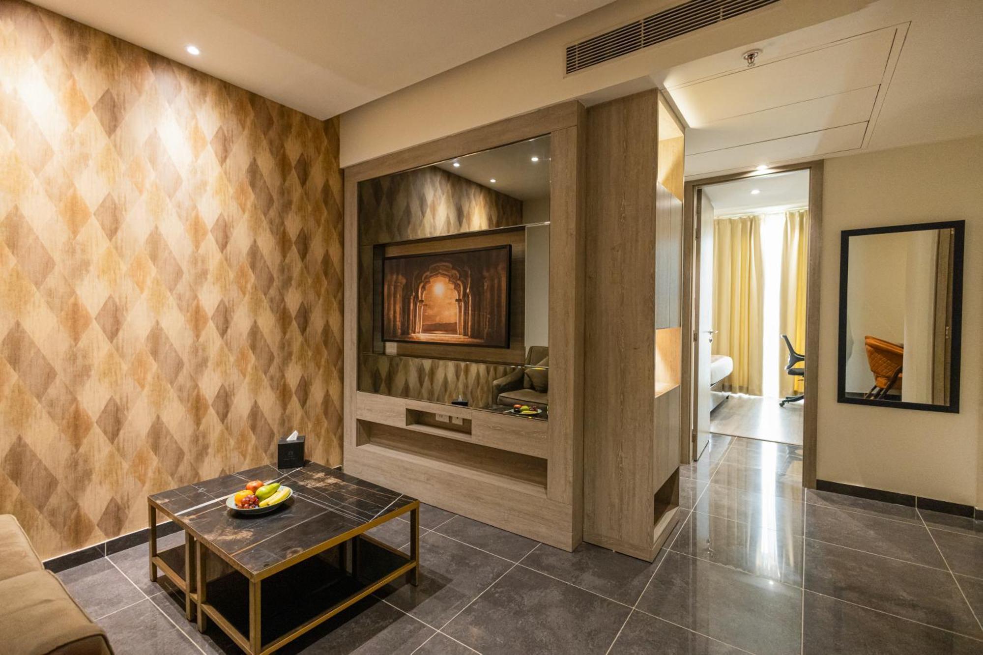 Rhythm Gurugram Hotel & Suites, Sohna Road Gurgaon Eksteriør bilde
