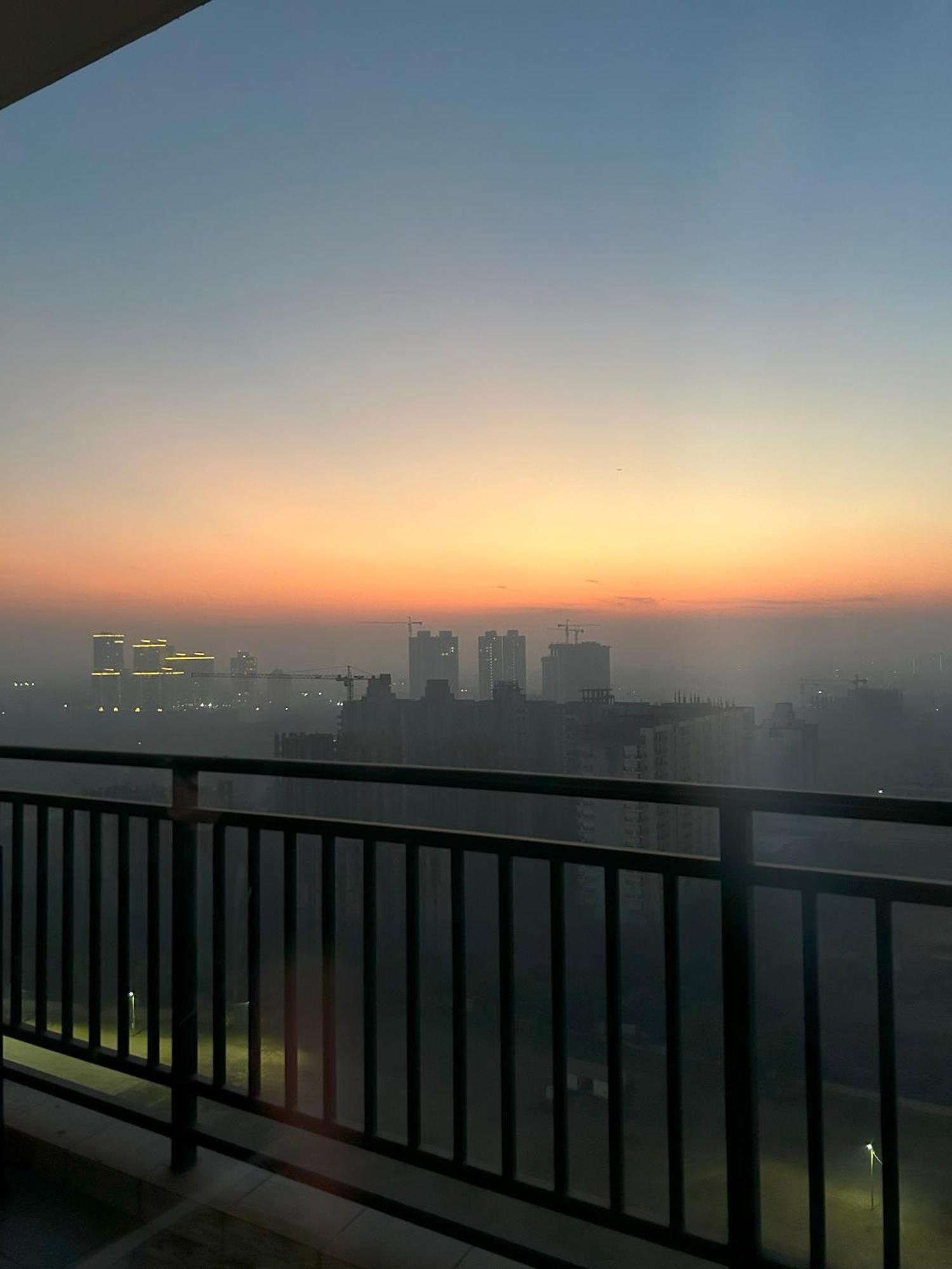 Rhythm Gurugram Hotel & Suites, Sohna Road Gurgaon Eksteriør bilde